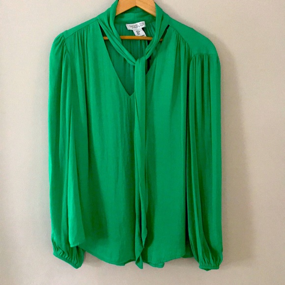 NWT Rachel Zoe Emerald Green tie neck blouse - Picture 1 of 6